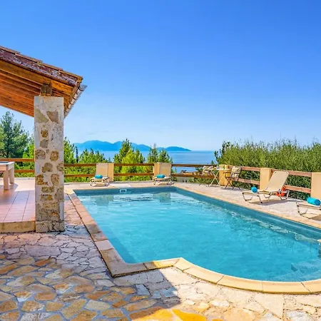 Villa Athina Fiskardo By Tzamarelata